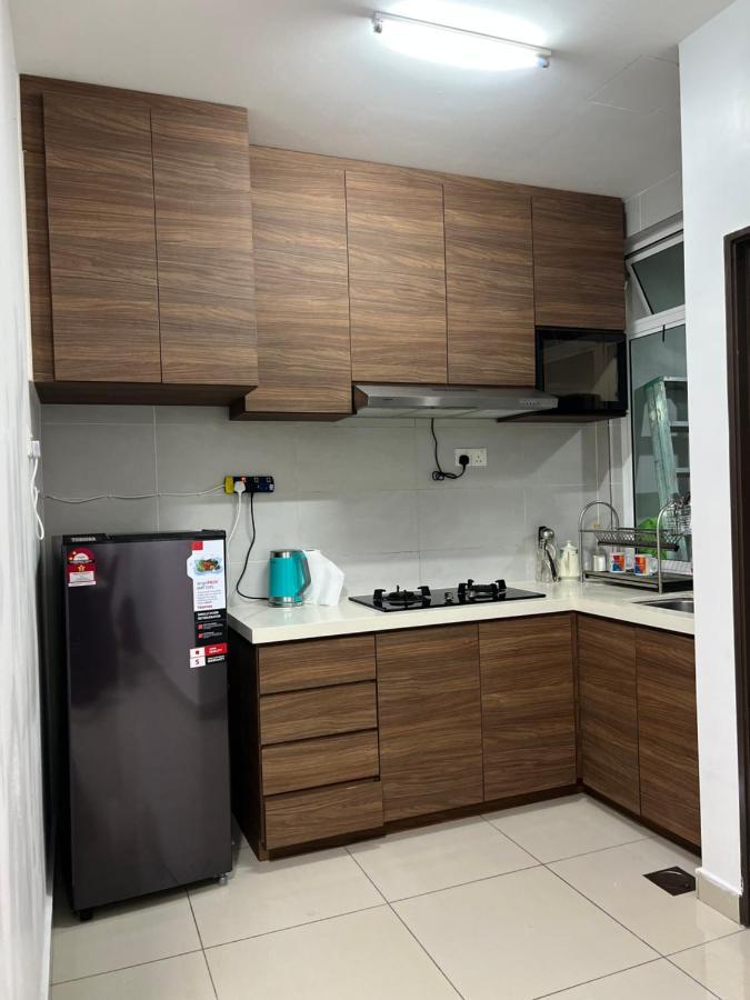 Ilsham Guest House @ Seroja Hills Bbst Sepang Exterior foto